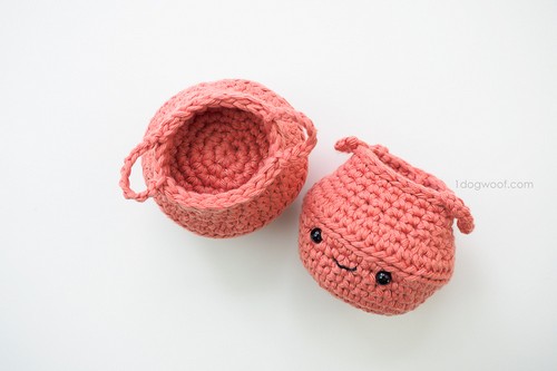 Crochet Amigurumi Belly Basket