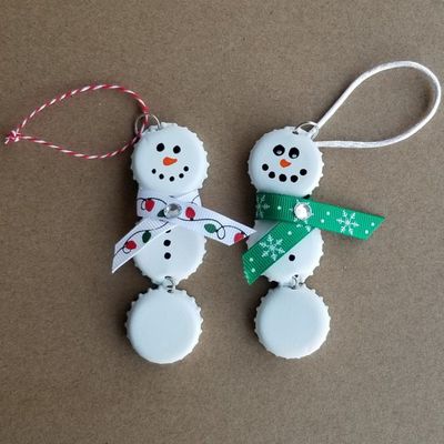 DIY Bottle Cap Snowman Ornament Craft