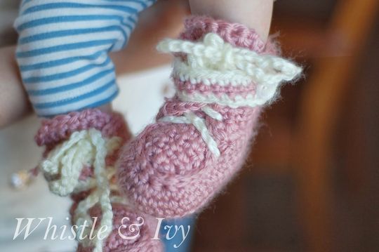 Crochet Baby Moccasin Booties