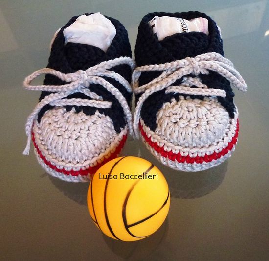 Free Crochet Baby Allstar Sneakers Pattern