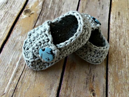 Free Crochet Baby Button Loafers Pattern