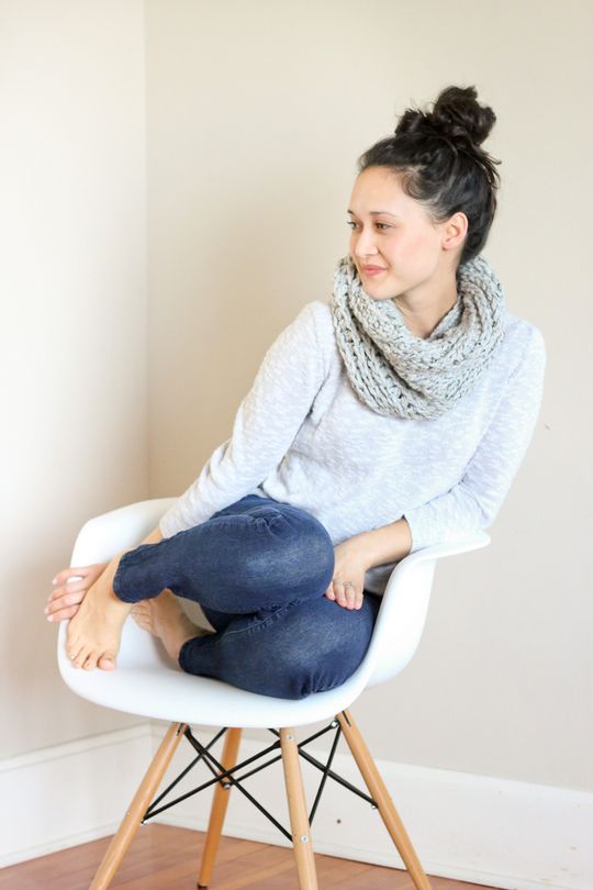 Knit-Look Chunky Crochet Cowl
