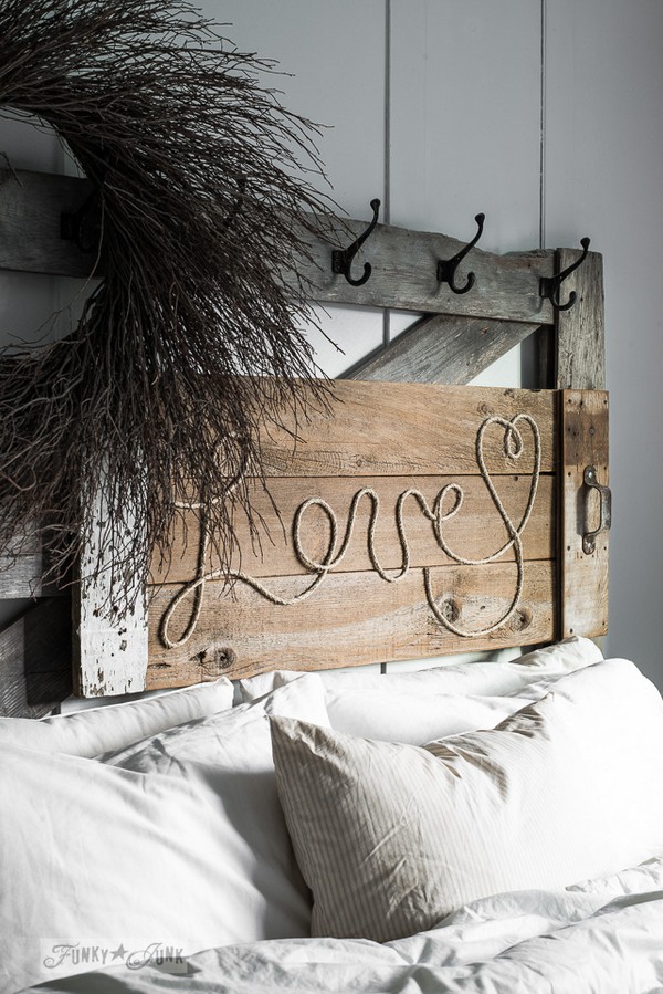 Wood Love Rope Sign For Valentine’s Day