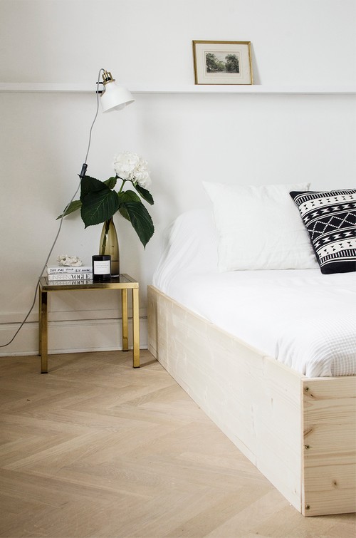 DIY Minimal Bedframe