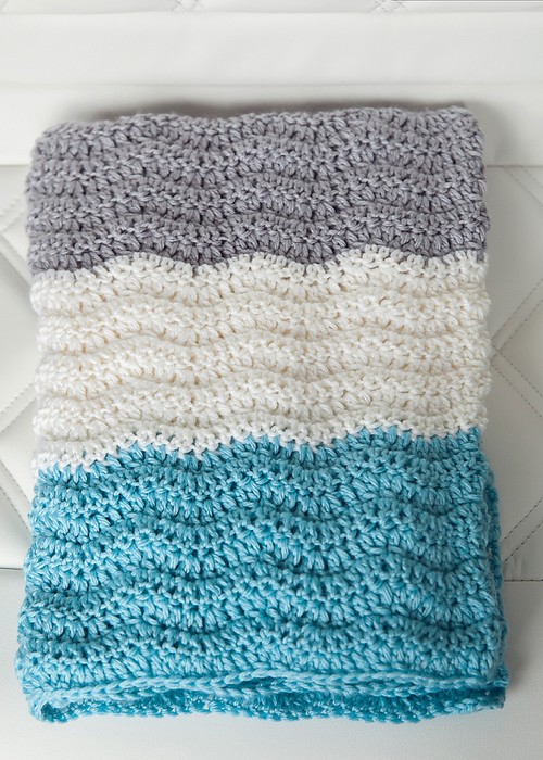Crochet Wavy Chevron Baby Blanket