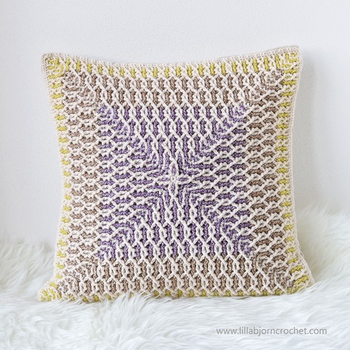 Crochet Brioche Infinity Pillow