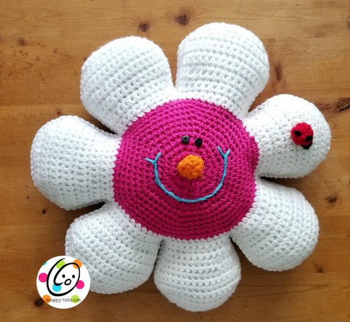 Crochet Daisy Pillow And Placemat
