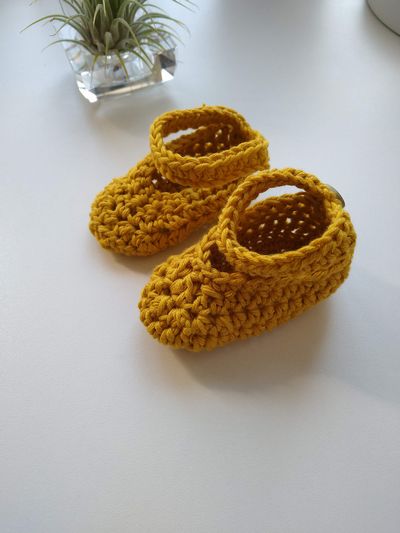 Lottie Crochet Baby Shoes Free Pattern