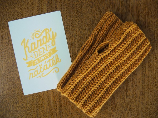 Crochet Autumn Sunflower Gloves Pattern