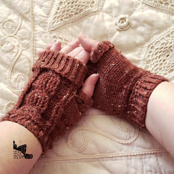Crochet Gladys Gloves Pattern