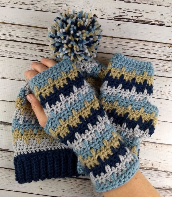 Crochet Seaside Fingerless Gloves Pattern
