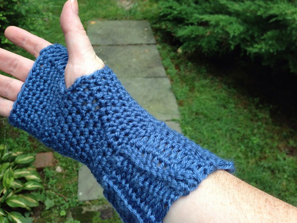 Crochet Striped Fingerless Gloves Pattern