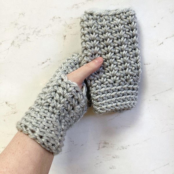 Crochet Wintertime Fingerless Gloves Pattern