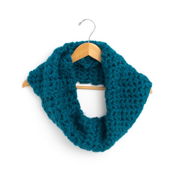 Patons Finger Crochet Cowl