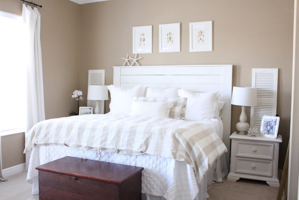 DIY Shiplap Headboard