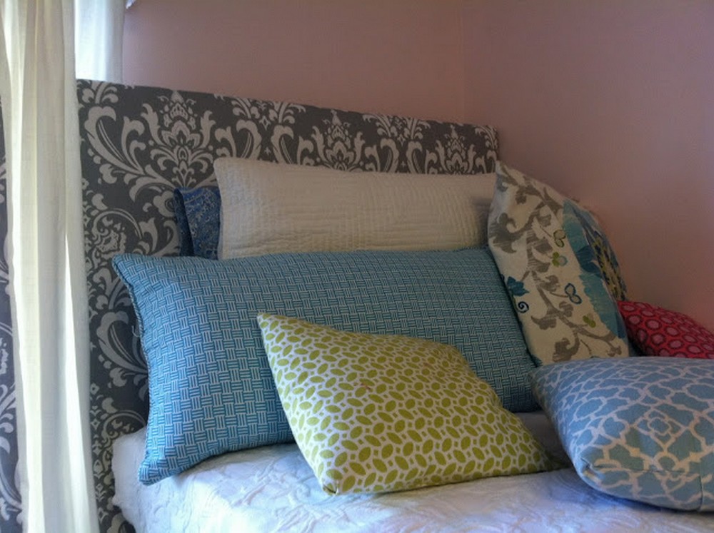 Easy Dorm Room Headboard Tutorial