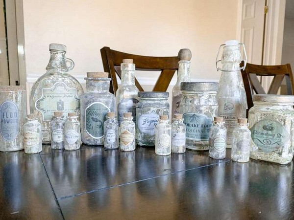 DIY Harry Potter Potion Bottles 1