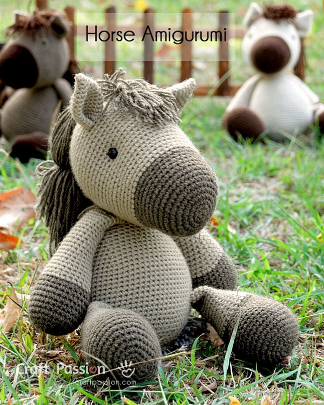 Hessy Horse Amigurumi