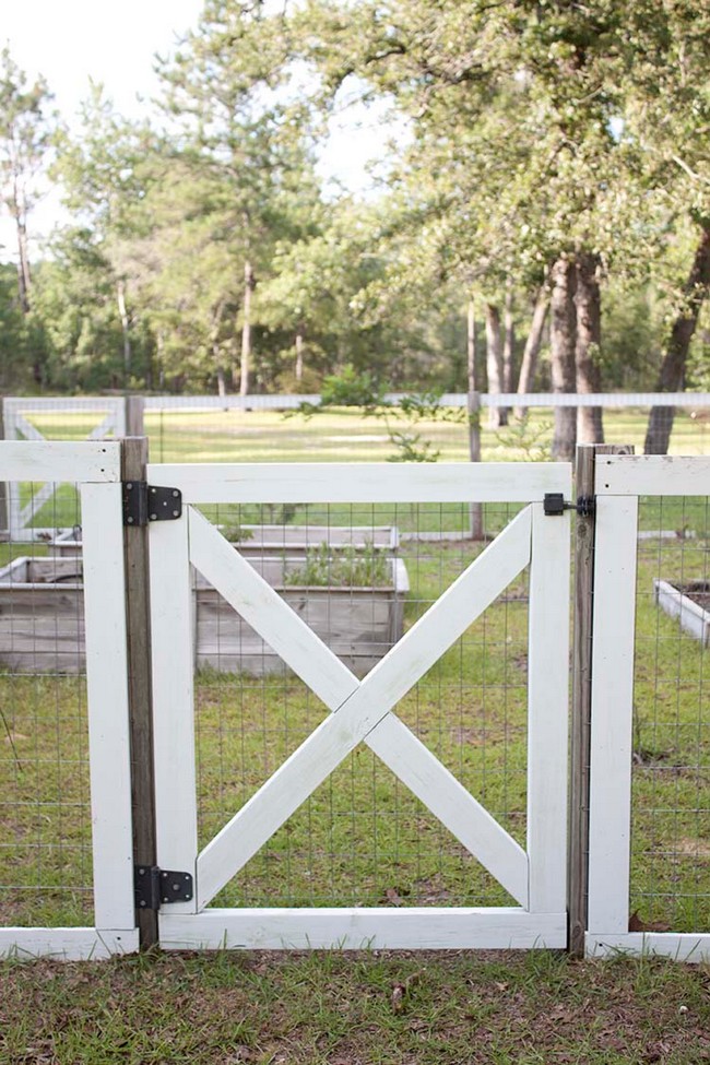 Farmhouse Style Fence
