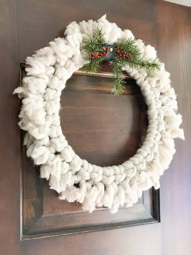 Easy DIY Boho Chunky Yarn Wreath