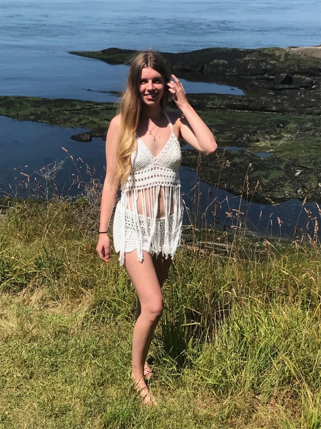 Crochet Shell Short